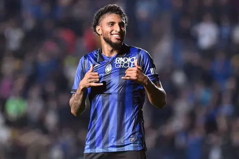 لتدعيم صفوفه بالمونديال.. الرياضية: الهلال السغودي تواصل مع وكيل إيدرسون لاعب أتالانتا